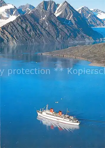 AK / Ansichtskarte Svalbard Turistibat i Krossfjorden Fliegeraufnahme Svalbard
