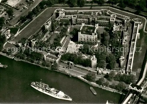 AK / Ansichtskarte London Tower of London Aerial view London