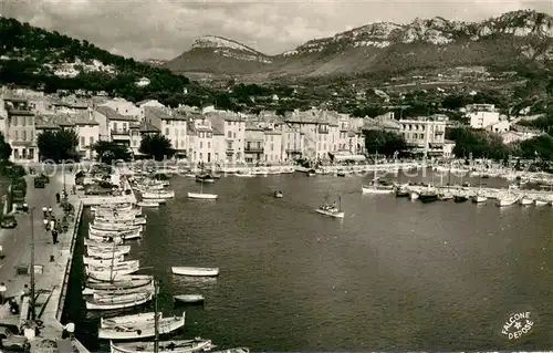AK / Ansichtskarte Cassis Vue generale et le port Cassis