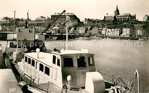 AK / Ansichtskarte Granville_Manche Une des Vedettes dans le Port Granville_Manche