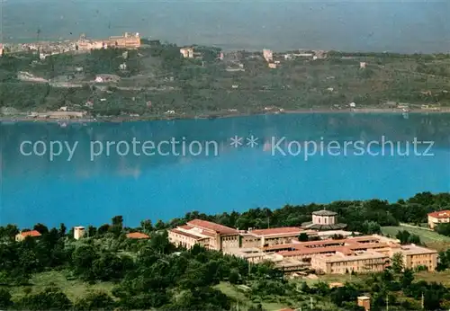 AK / Ansichtskarte Castel_Gandolfo_Castelgandolfo La Villa Papale sull incantevole lago visti du Rocca di Papa Fliegeraufnahme 