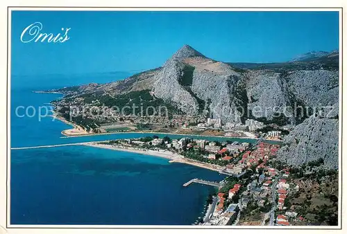 AK / Ansichtskarte Omis Kuestenstadt Fliegeraufnahme Omis