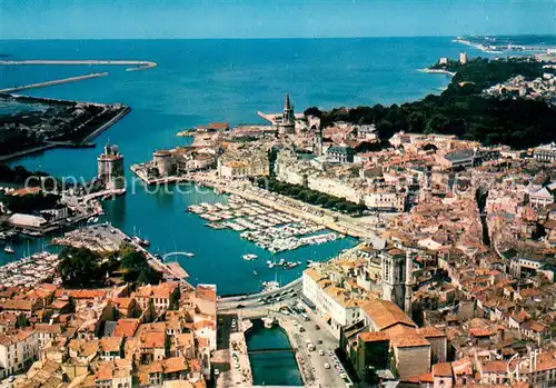 AK / Ansichtskarte La_Rochelle_76 Vue aerienne Eglise Saint Sauveur Tours Saint Nicolas Port 