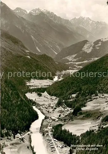 AK / Ansichtskarte Martinsbruck Unterengadin Alpenpanorama Fliegeraufnahme Martinsbruck