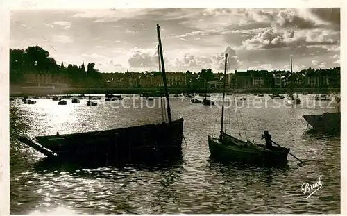 AK / Ansichtskarte Saint Quay Portrieux Coucher de soleil sur le Port Saint Quay Portrieux