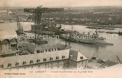 AK / Ansichtskarte Lorient_Morbihan_Bretagne Cuirasse en achevement sous la grande Grue Lorient_Morbihan_Bretagne