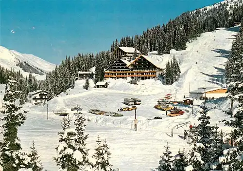 AK / Ansichtskarte Hochfuegen Sporthotel Lamark Wintersportplatz im Zillertal Hochfuegen