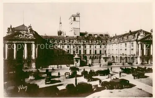 AK / Ansichtskarte Dijon_21 Hotel de Ville Ancien Palais des Ducs de Bourgogne La Place d Armes 