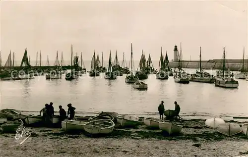 AK / Ansichtskarte Ile_d_Oleron La Cotiniere Le Retour des Pecheurs Ile_d_Oleron