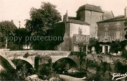 AK / Ansichtskarte Confolens Le Vieux Chateau du Goire Confolens