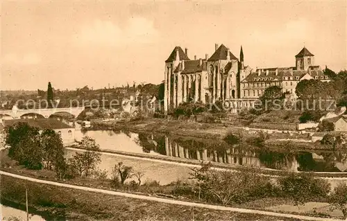 AK / Ansichtskarte Solesmes_Sarthe Abbaye St Pierre Solesmes_Sarthe