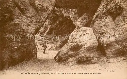AK / Ansichtskarte Prefailles Port et Grotte dans la Falaise Prefailles