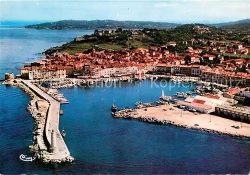 AK / Ansichtskarte Saint_Tropez_Var Le port et la citadelle vue aerienne Saint_Tropez_Var