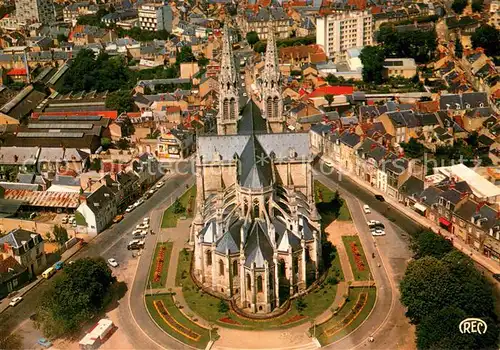 AK / Ansichtskarte Chateauroux_Indre Quartier Saint Luc Eglise Saint Andre l Abside vue aerienne Chateauroux Indre