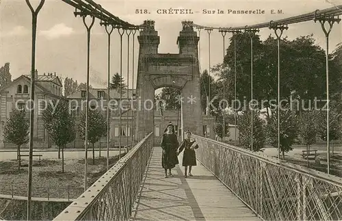 AK / Ansichtskarte Creteil Sur la Passerelle Creteil