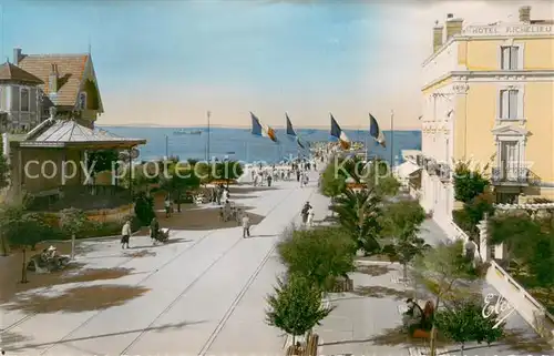 AK / Ansichtskarte Arcachon_33 La Place Thiers 