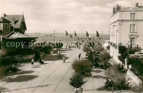 AK / Ansichtskarte Arcachon_33 La Nouvelle Place Thiers 