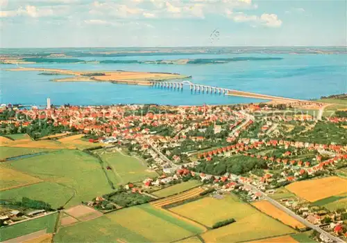 AK / Ansichtskarte Rudkobing og Langelandsbroen Fliegeraufnahme Rudkobing