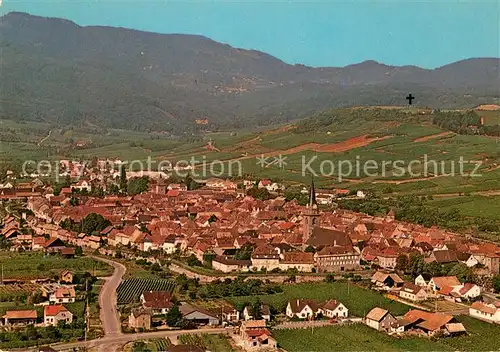 AK / Ansichtskarte Bergheim_Elsass Grosses Winzerdorf mit Festungsmauern Fliegeraufnahme Bergheim Elsass