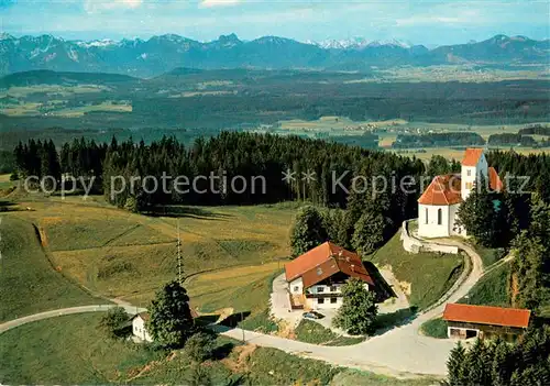 AK / Ansichtskarte Bernbeuren Fliegeraufnahme mit Gasthof Auerberg und Kirche Bernbeuren