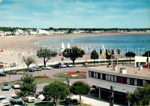 AK / Ansichtskarte Royan_17 La plage Jardins du Casino 