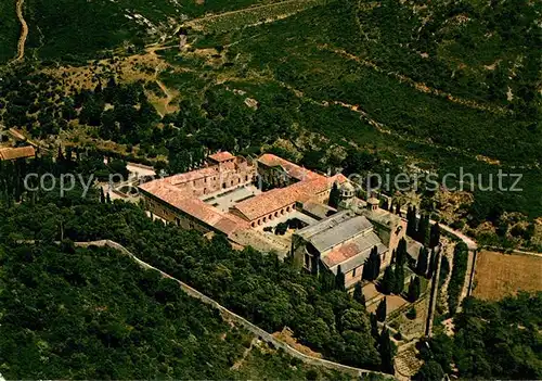 AK / Ansichtskarte Fontfroide_Abbaye Vue aerienne de l abbaye cistercienne Fontfroide Abbaye