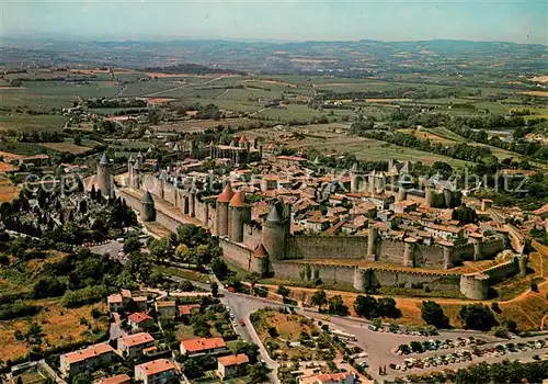 AK / Ansichtskarte Carcassonne Vue aerienne de la cite Carcassonne
