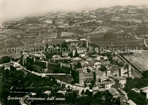 AK / Ansichtskarte Gradara Panorama dall aereo Gradara
