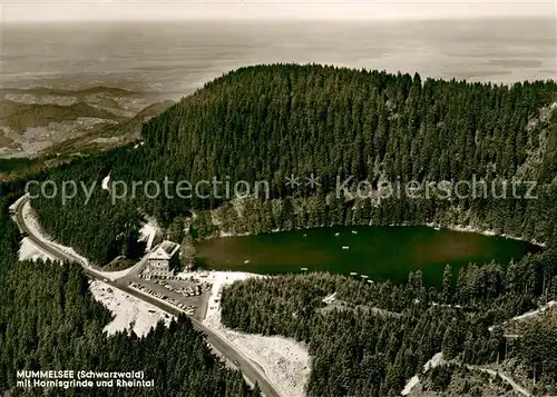 AK / Ansichtskarte Mummelsee Fliegeraufnahme mit Hornisgrinde und Rheintal Mummelsee