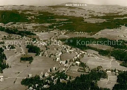 AK / Ansichtskarte Hinterzarten Fliegeraufnahme mit Kandel Hinterzarten