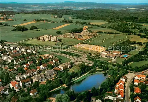 AK / Ansichtskarte Horn Bad_Meinberg Kurparksee Bewegungszentrum Kliniken Gesundheits und Rehazentrum Gollee Gastraum Hallenbad Liegewiese Horn Bad_Meinberg