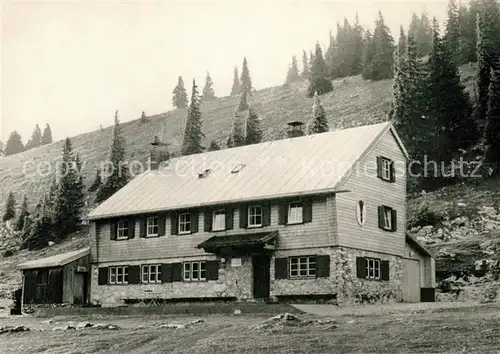 AK / Ansichtskarte Aschau_Chiemgau Riesenhuette Berghaus Chiemgauer Alpen Aschau Chiemgau