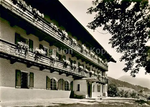 AK / Ansichtskarte Tegernsee Bayern Heim Versicherten Erholungsheim der "Bayern" Parkhaus Tegernsee