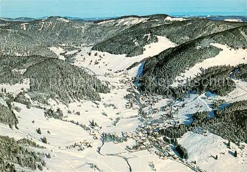 AK / Ansichtskarte Menzenschwand Hoehenluftkurort Wintersportplatz im Schwarzwald Fliegeraufnahme Menzenschwand