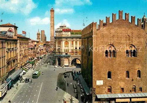 AK / Ansichtskarte Bologna Via Rizzoli e Palazzo Re Enzo Bologna