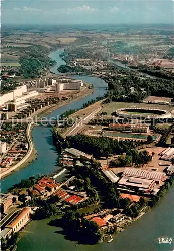 AK / Ansichtskarte Toulouse_31 Les usines stadium et piscine vue aerienne 