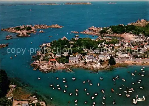 AK / Ansichtskarte Ploumanach Port Chateau de Costaeres Archipel des Sept Iles vue aerienne Ploumanach
