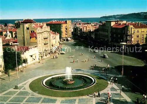 AK / Ansichtskarte Varna_Warna Platz Der 9. September Fontaene Varna Warna
