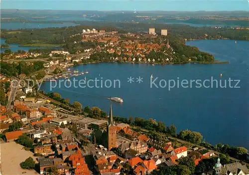 AK / Ansichtskarte Ploen_See Seenlandschaft Holsteinische Schweiz Fliegeraufnahme Ploen_See