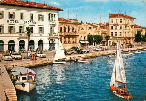 AK / Ansichtskarte Porec Hotel Jadran am Hafen Porec