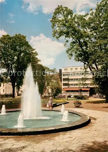 AK / Ansichtskarte Bad_Godesberg Partie im Stadtpark mit Blick auf das Parkhotel Wasserspiele Bad_Godesberg