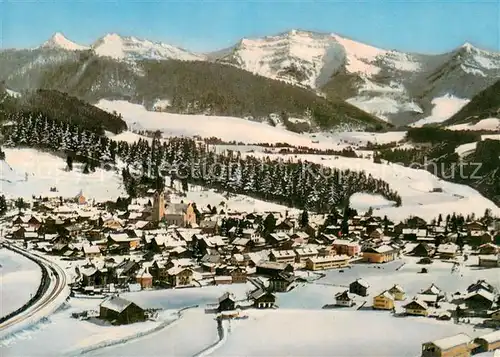 AK / Ansichtskarte Oberstaufen Wintersportplatz Allgaeuer Alpen Fliegeraufnahme Oberstaufen