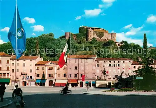 AK / Ansichtskarte Gorizia Piazza della Vittoria e Castello 