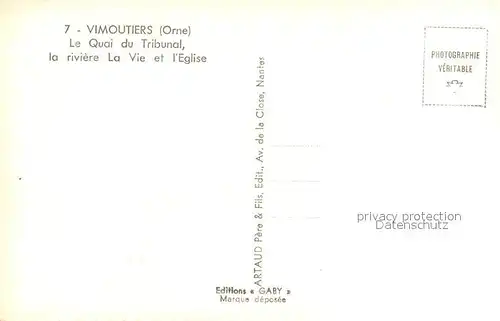 AK / Ansichtskarte Vimoutiers Le Quai du Tribunal la riviere La Vie et l Eglise Vimoutiers