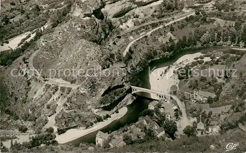 AK / Ansichtskarte Saint Chely du Tarn Vue aerienne de la Route de Meyrueis 