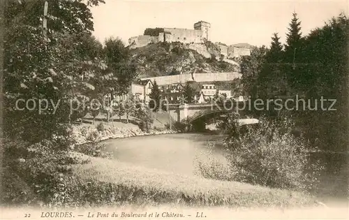AK / Ansichtskarte Lourdes_Hautes_Pyrenees Pont du Boulevard et le chateau Lourdes_Hautes_Pyrenees