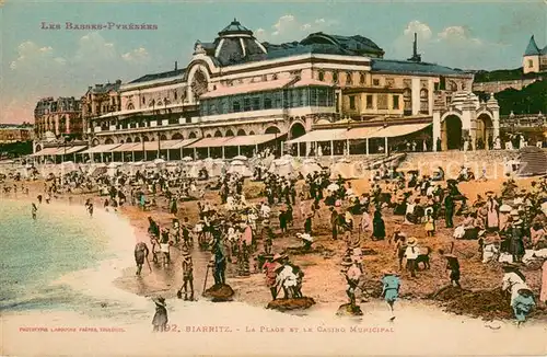 AK / Ansichtskarte Biarritz_Pyrenees_Atlantiques La plage et Casino Municipal Biarritz_Pyrenees