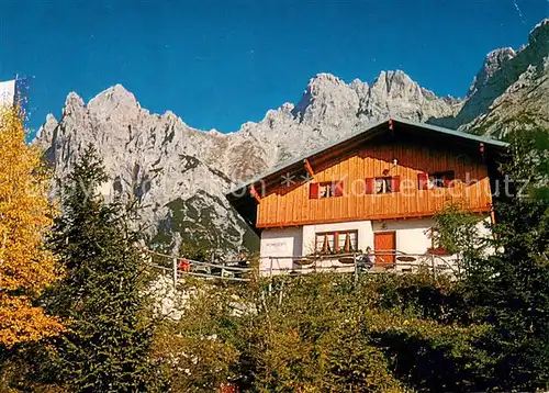 AK / Ansichtskarte Mittenwalderhuette_Garmisch mit Karwendelspitzen 
