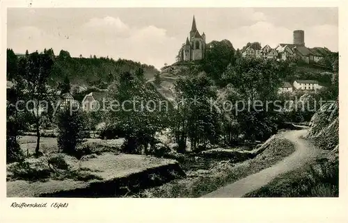 AK / Ansichtskarte Reifferscheid_Eifel Partie am Fluss Blick zum Ort Reifferscheid Eifel