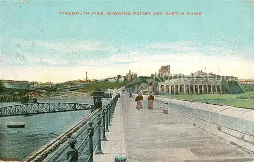 AK / Ansichtskarte Tynemouth Pier showing priory and castle ruins 